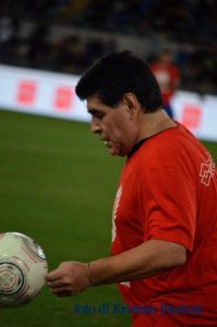 riscaldamento-maradona-2