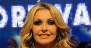 Paola Ferrari: “L’Italia è una promessa mantenuta a metà. Il calciatore che più di tutti mi ha emozionato è…”