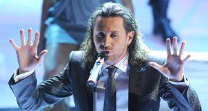 Povia: “Scudetto? Potrebbe vincerlo una outsider. Mi piacerebbe tornare a Sanremo”