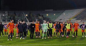 La Fiorentina riflette su Vanoli, a Mantova finisce l’era Possanzini, la Roma sfida il Como senza El Aynaoui che si aggrega al Marocco