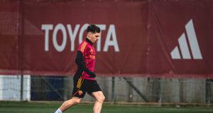 Stop per Zaragoza, Mainoo rinnova fino al 2031 mentre Mazzarri è vicino al ritorno in panchina